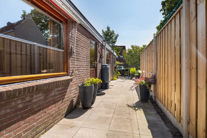 Foto 27 van Merelstraat 59