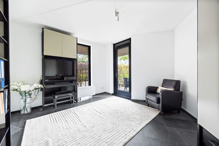 Foto 12 van van Royenstraat 19