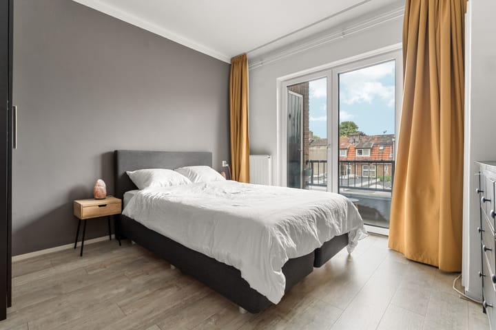 Foto 14 van Bloemerstraat 59