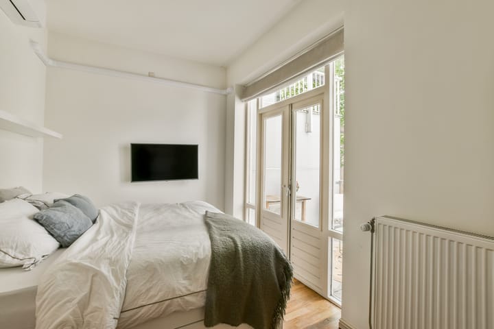 Foto 16 van Linnaeusstraat 12-2