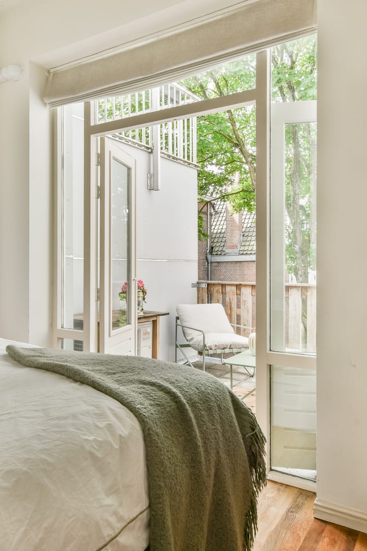 Foto 18 van Linnaeusstraat 12-2