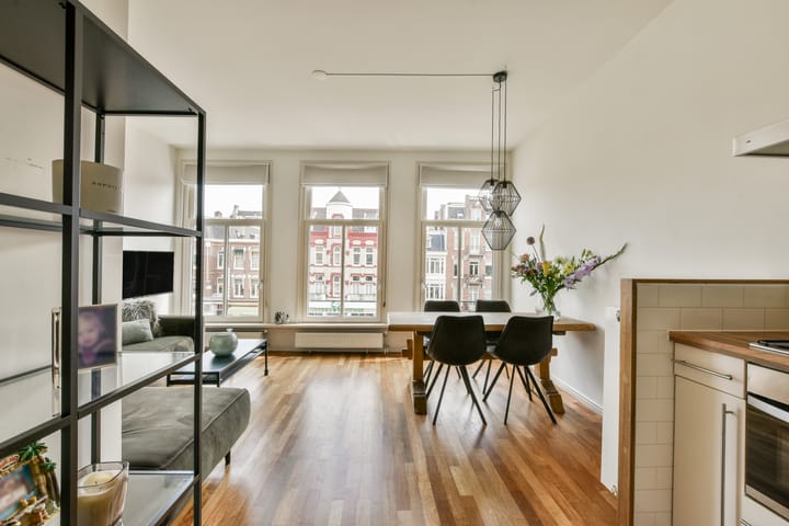 Foto 8 van Linnaeusstraat 12-2