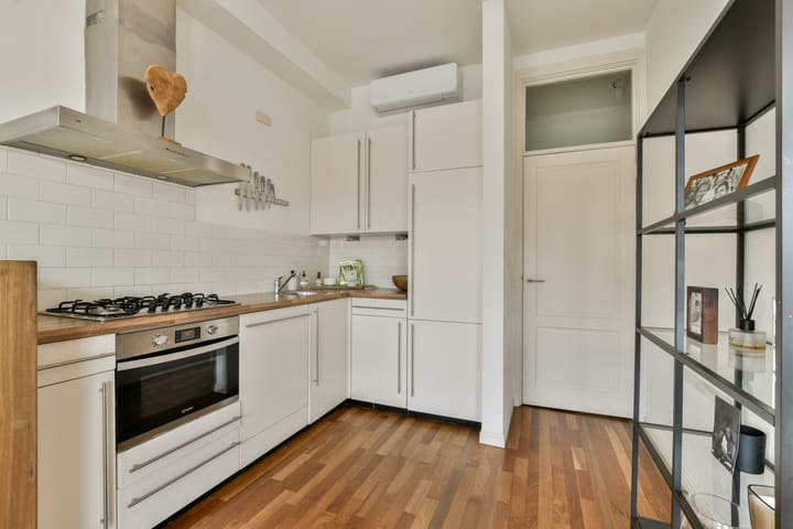 Foto 11 van Linnaeusstraat 12-2