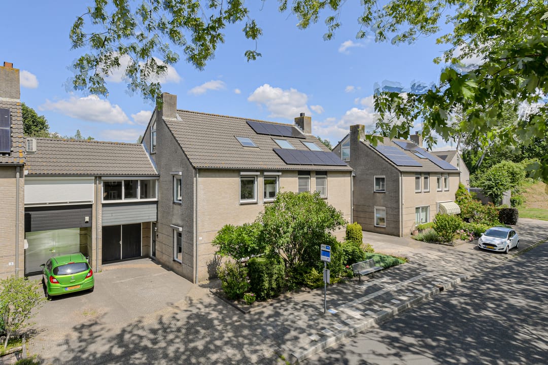 Foto 1 van Komoord 5