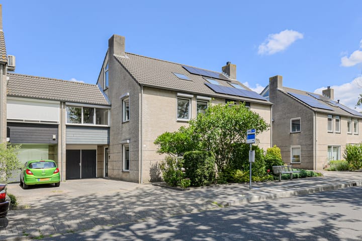 Photo 3 of Komoord 5