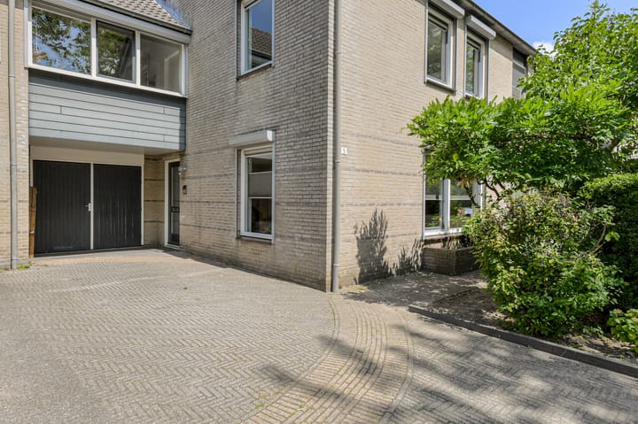 Photo 5 of Komoord 5