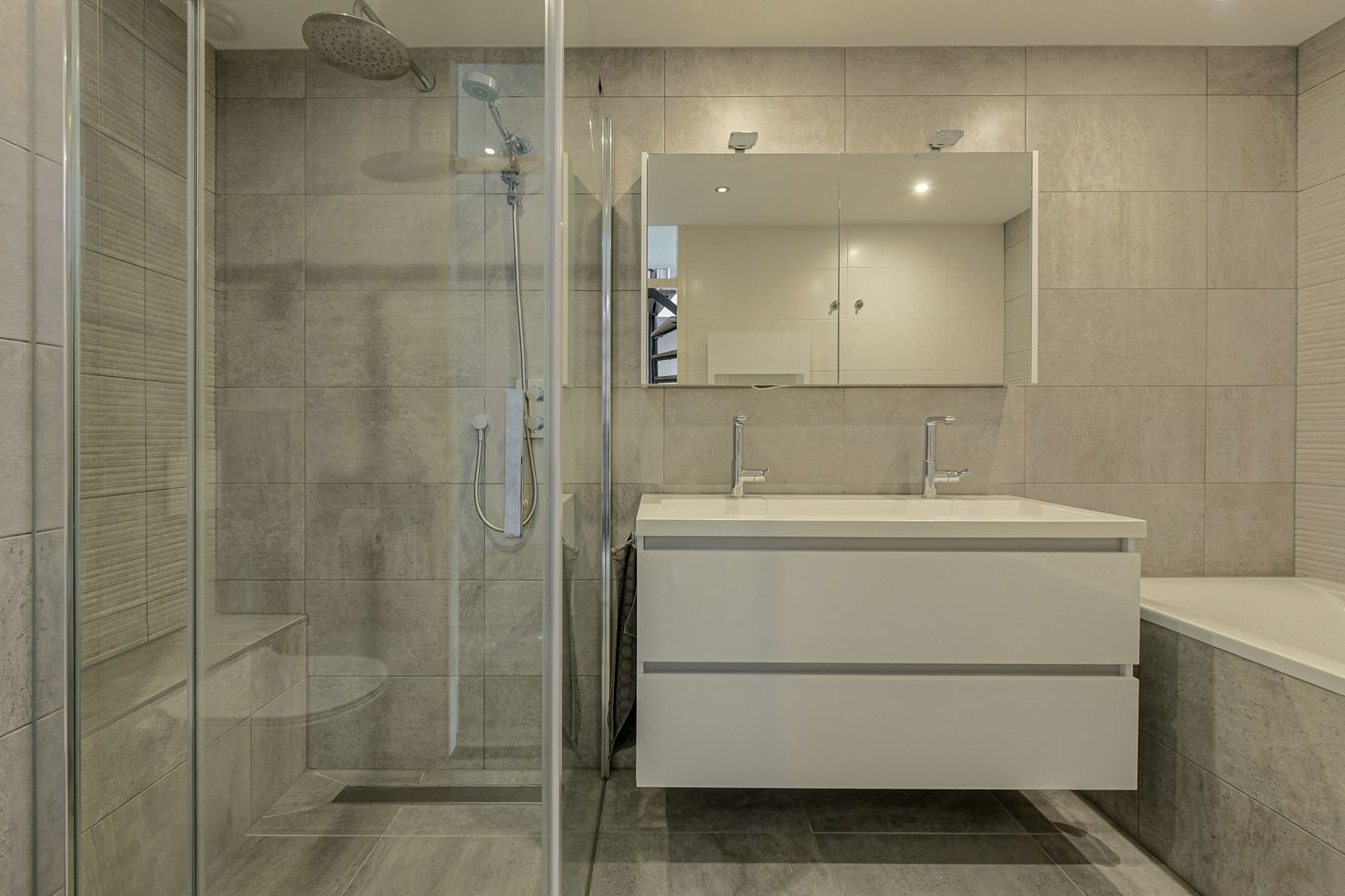 Foto 29 van Komoord 5