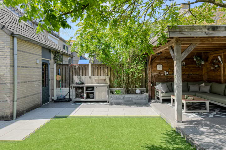 Foto 49 van Komoord 5