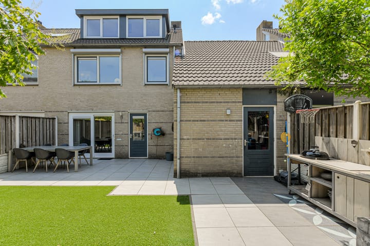 Foto 55 van Komoord 5