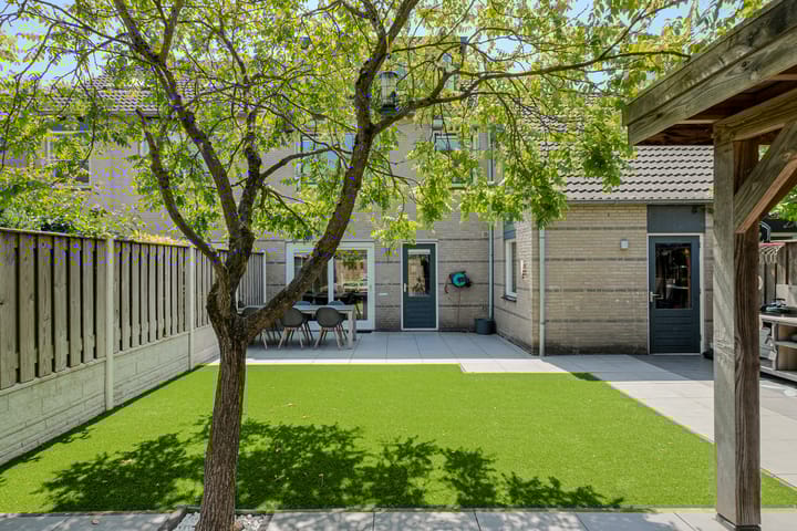 Foto 56 van Komoord 5