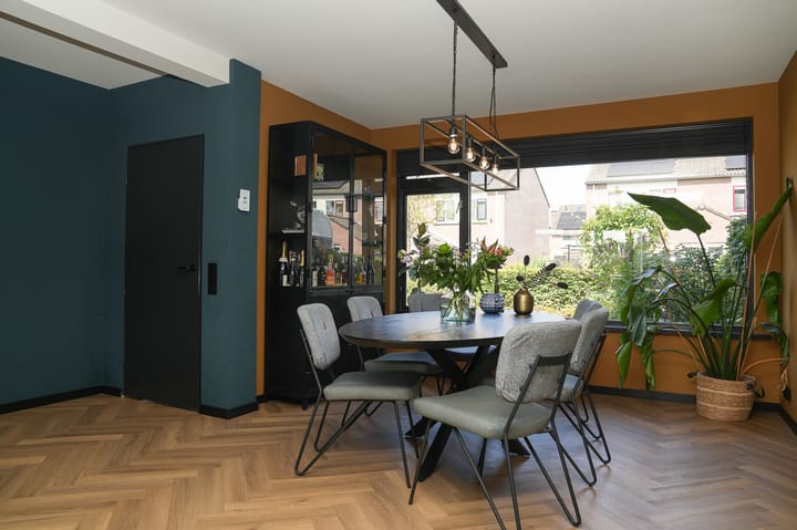 Photo 6 of Morelstraat 13