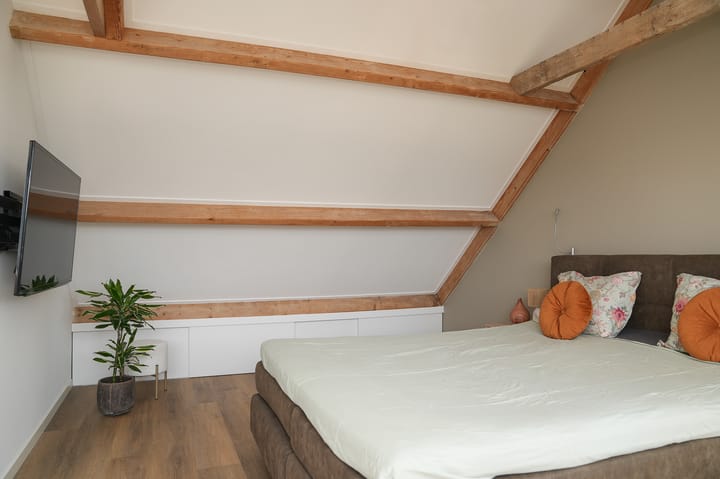 Photo 32 of Morelstraat 13