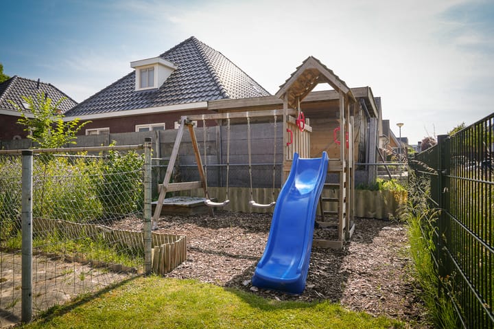 Photo 42 of Morelstraat 13