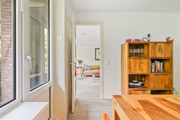 Foto 10 van Sara Burgerhartstraat 46-2