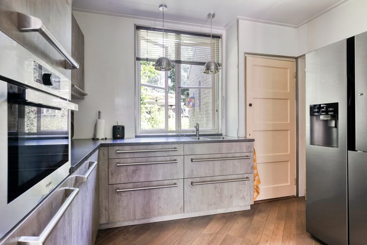 Photo 14 of Hoogoordstraat 9