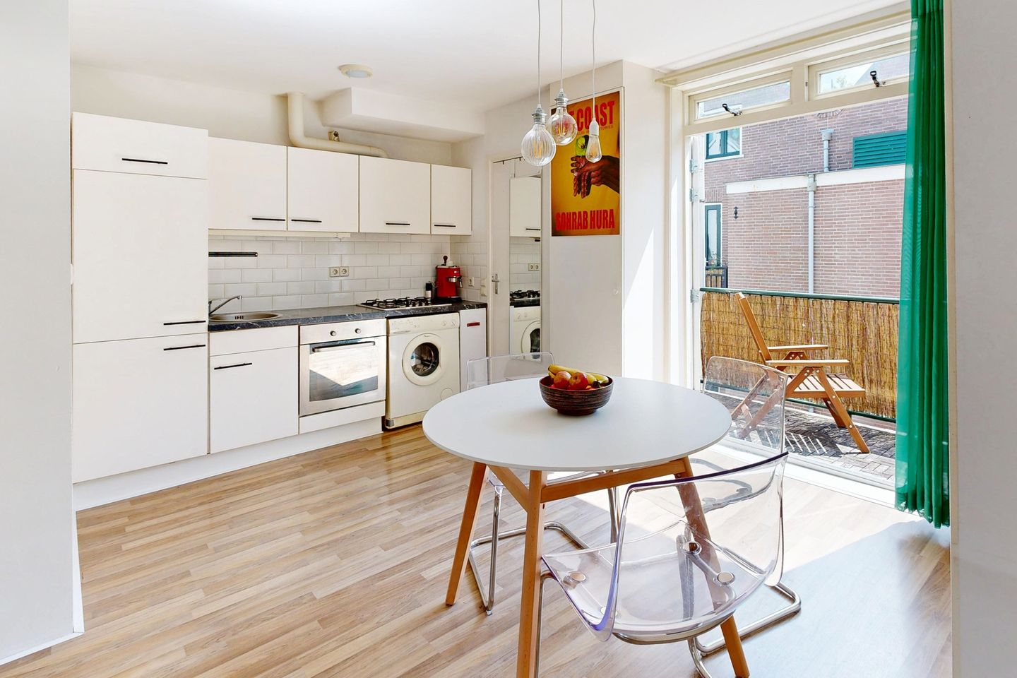 Photo 4 of Czaar Peterstraat 98-D