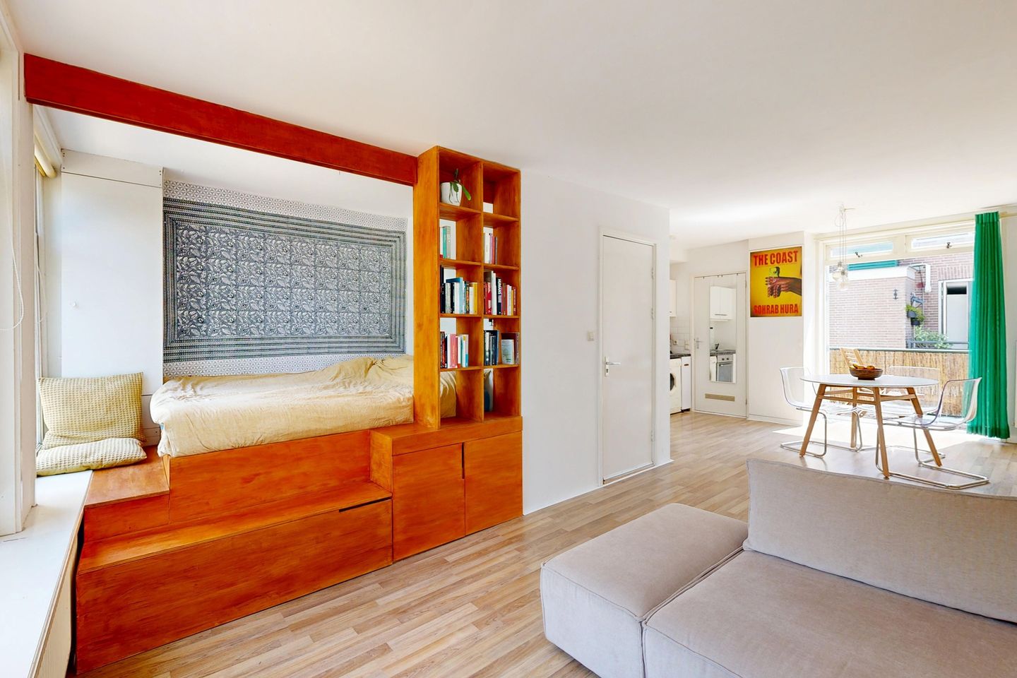 Photo 10 of Czaar Peterstraat 98-D