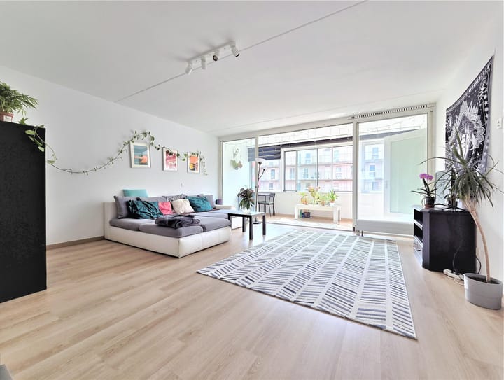 Martini van Geffenstraat 84