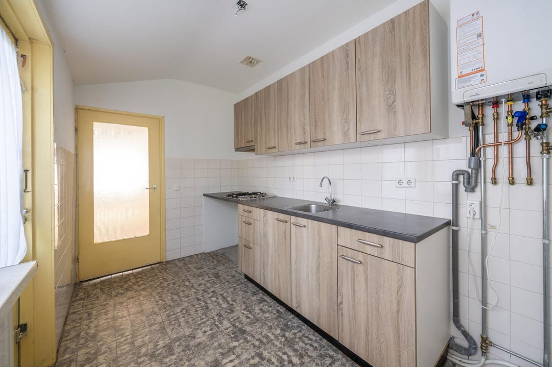 Foto 16 van Julianalaan 49