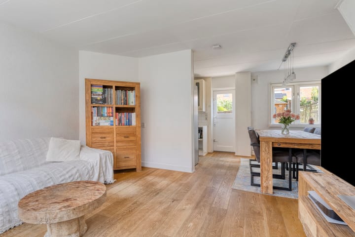 Foto 2 van Marsstraat 18