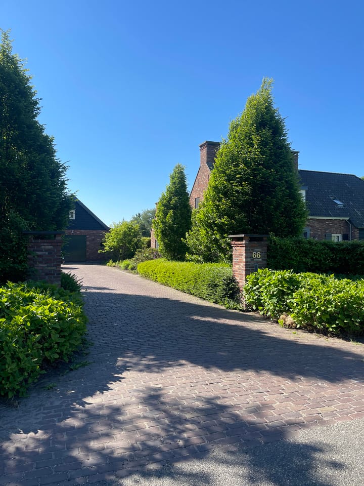Photo 6 of Bredasebaan 66