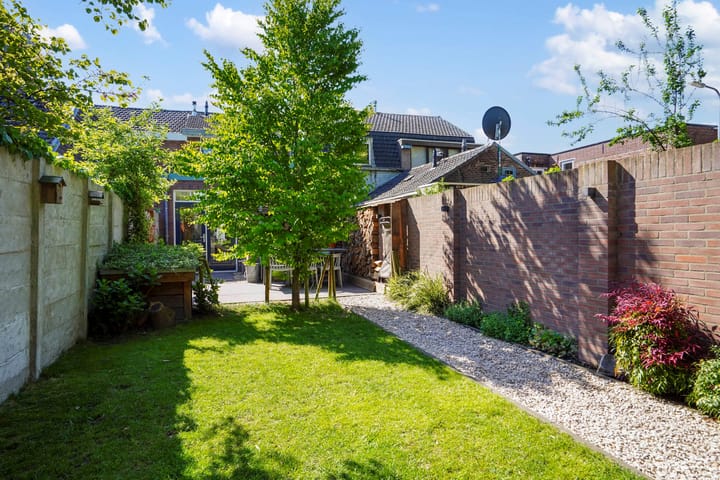 Foto 36 van Akkerstraat 67