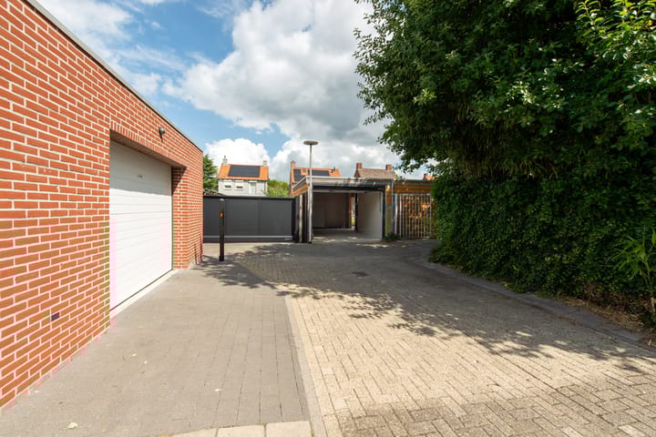 Foto 46 van Graaf Moretuslaan 15