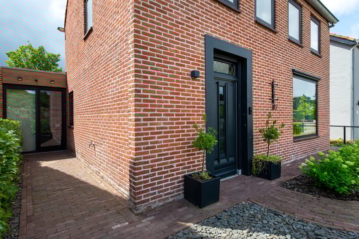 Foto 48 van Graaf Moretuslaan 15