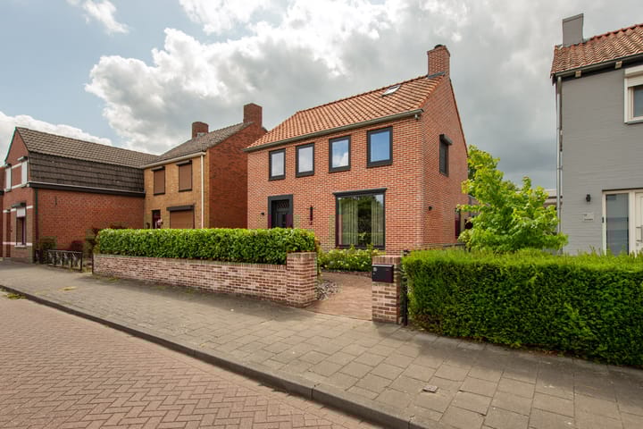 Foto 50 van Graaf Moretuslaan 15