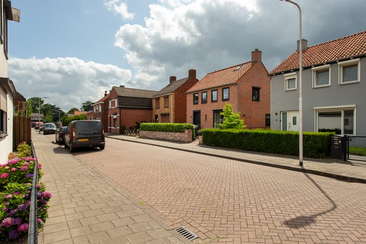 Foto 51 van Graaf Moretuslaan 15