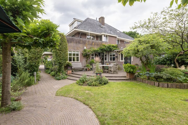 Foto 2 van Sterrenboslaan 28