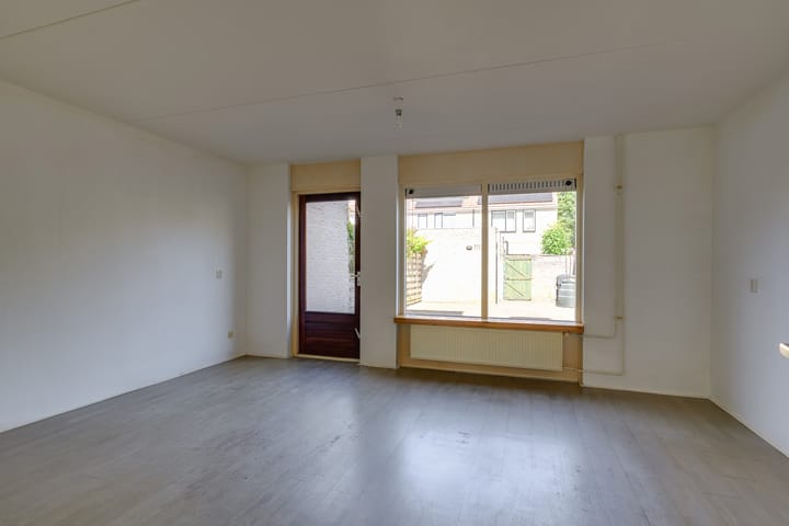 Foto 8 van Adriaan Schuurmanlaan 9