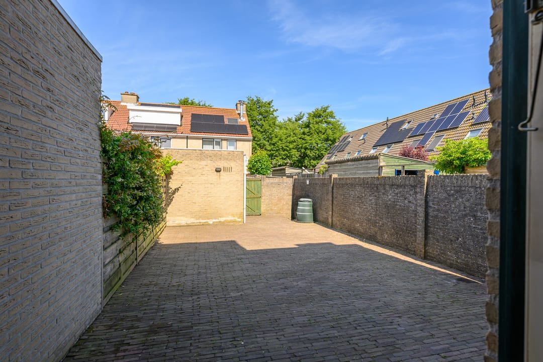 Foto 16 van Adriaan Schuurmanlaan 9