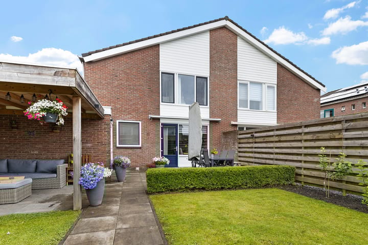 Foto 10 van Trasraamsteen 8