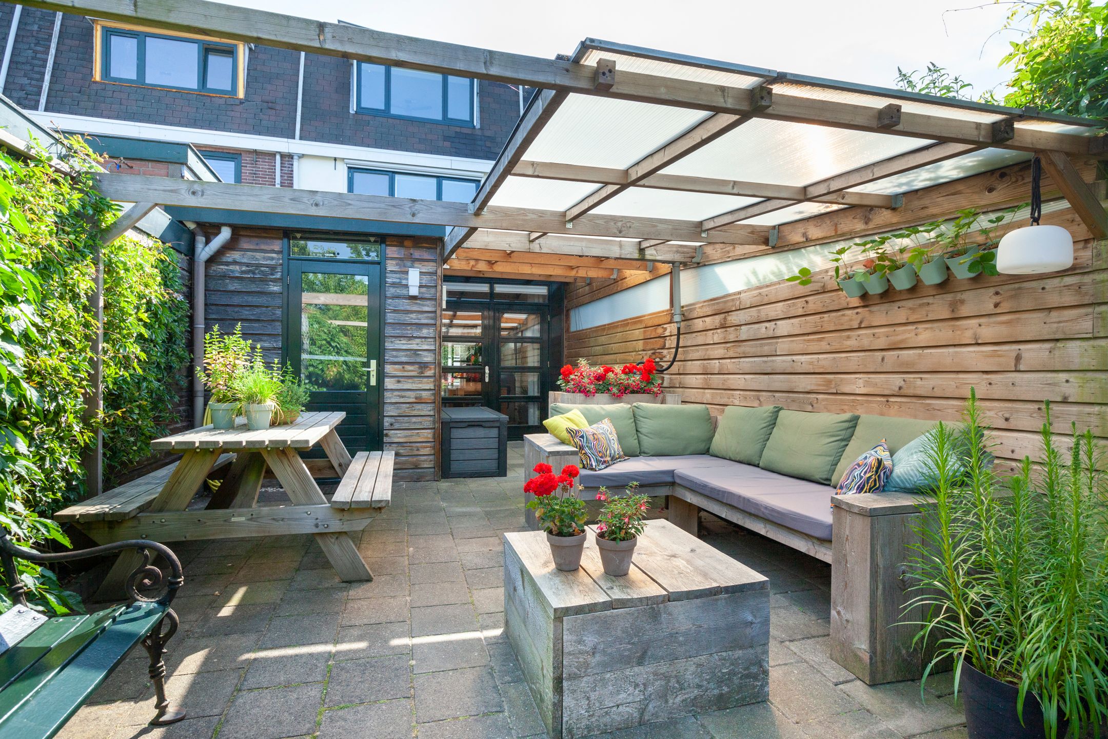 Foto 27 van Warmoezierskade 22