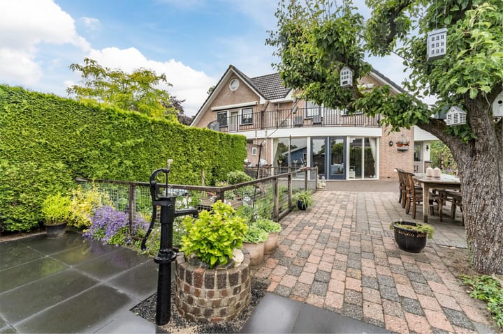 Foto 61 van De Dijk 12-A