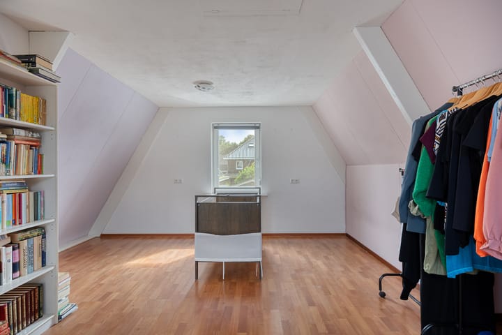 Photo 40 of St.-Janstraat 37