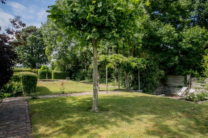 Foto 75 van Venloseweg 35