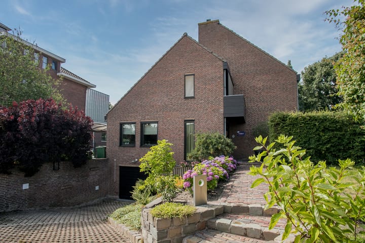 Foto 98 van Venloseweg 35