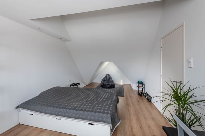 Foto 38 van Doverstraat 9