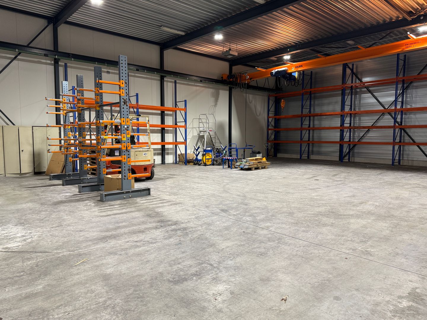 Bekijk foto 5 van Business Park Stein 172