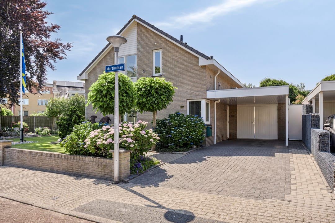 Foto 2 van Marthalaan 22