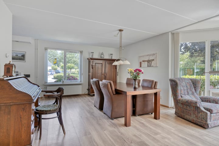 Foto 11 van Marthalaan 22