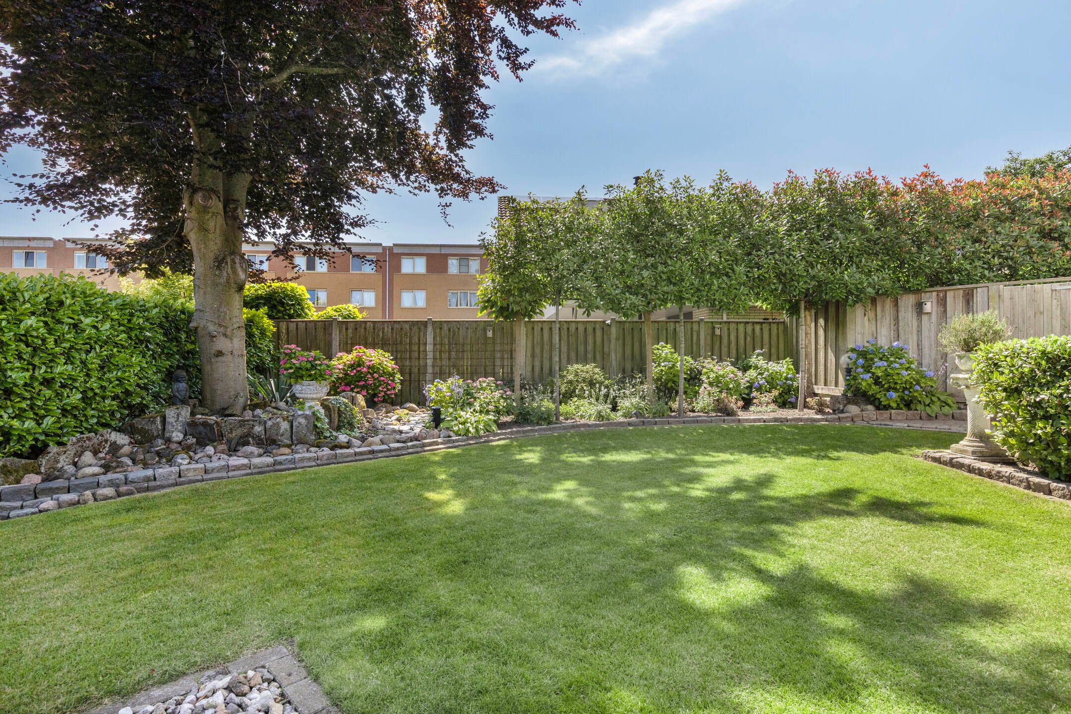 Foto 33 van Marthalaan 22