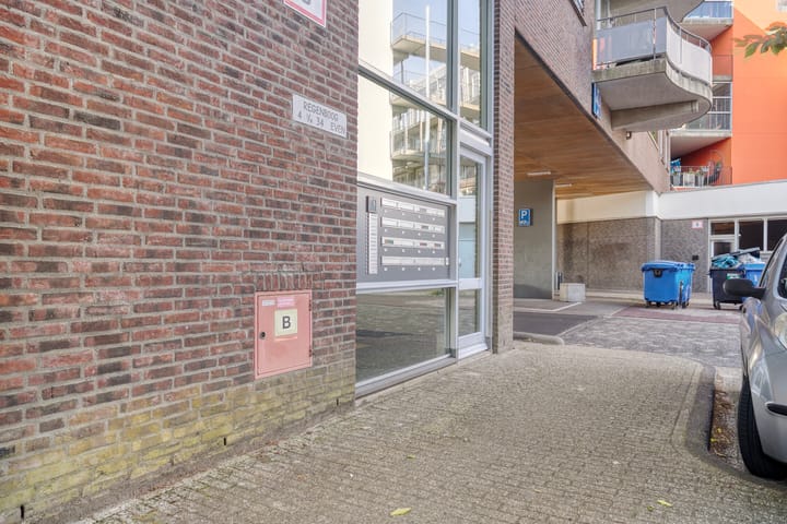 Foto 7 van Regenboog 32