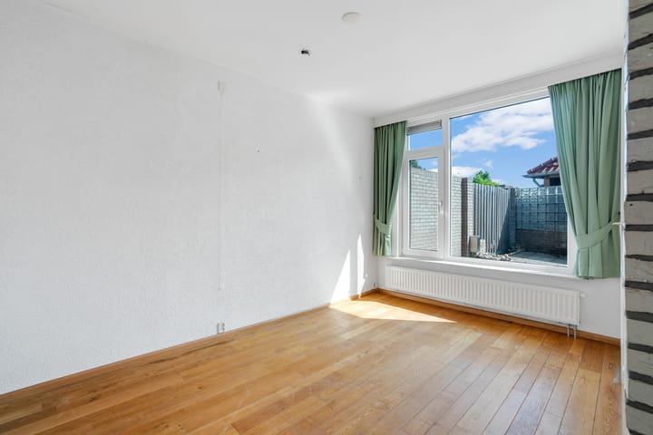 Foto 8 van G J Piksenstraat 27