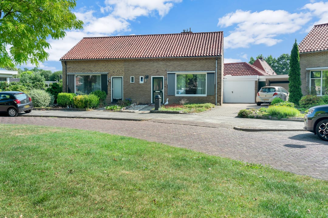 Foto 31 van G J Piksenstraat 27