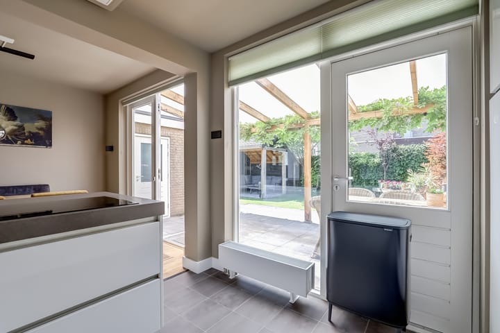 Photo 10 of Christiaan Huygenslaan 16