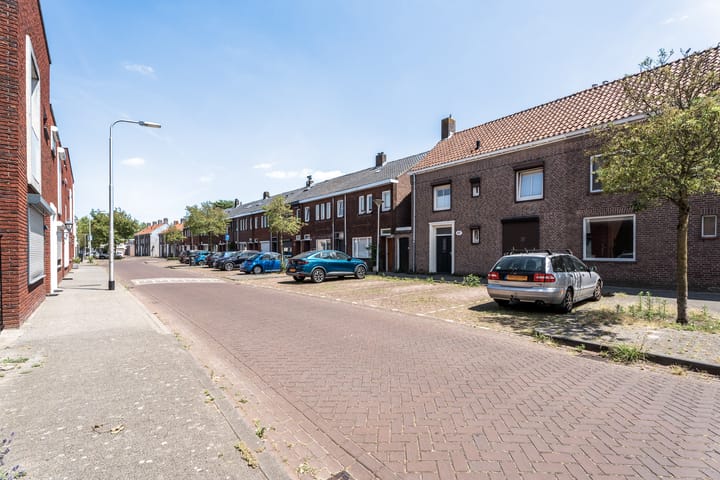 Foto 29 van Christiaan Huygensstraat 48-B