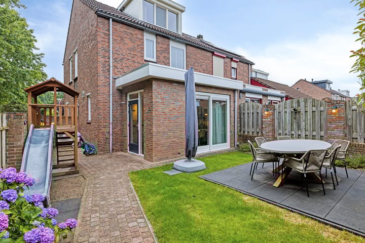 Foto 4 van Nic Beetsstraat 18